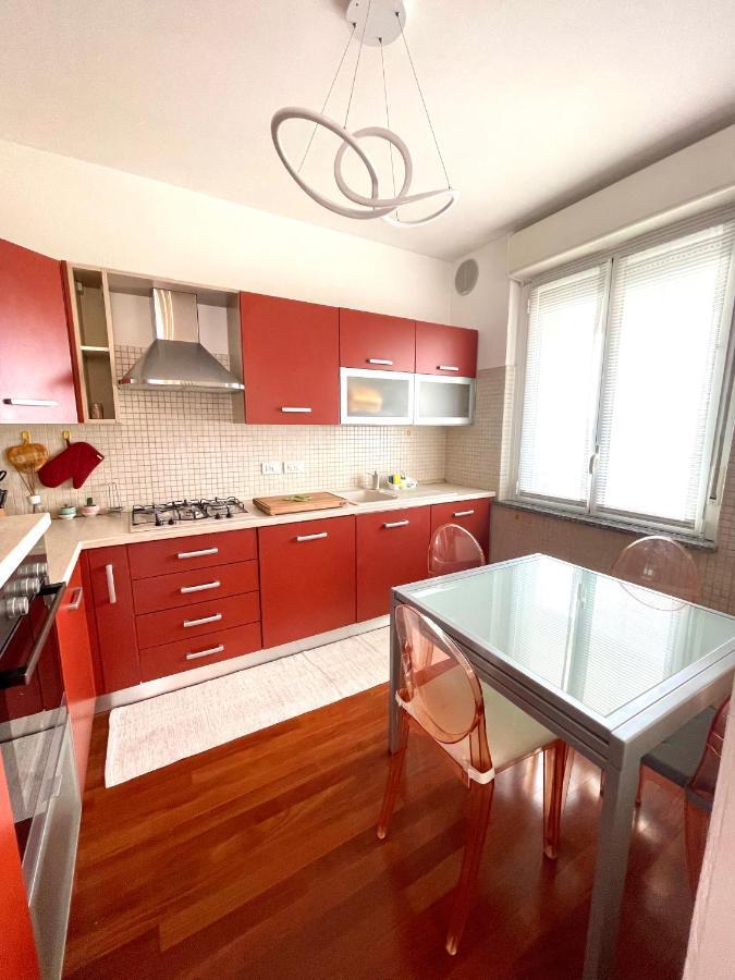 Elegant Apartment In Milan With Panoramic Terrace Exterior photo